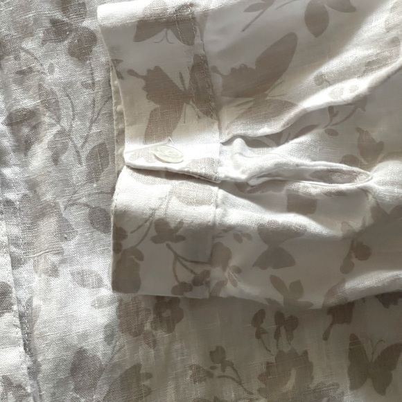 Pretty Spring butterfly print. Pale silvery grey on white. Coldwater Creek. PL. - Picture 5 of 8